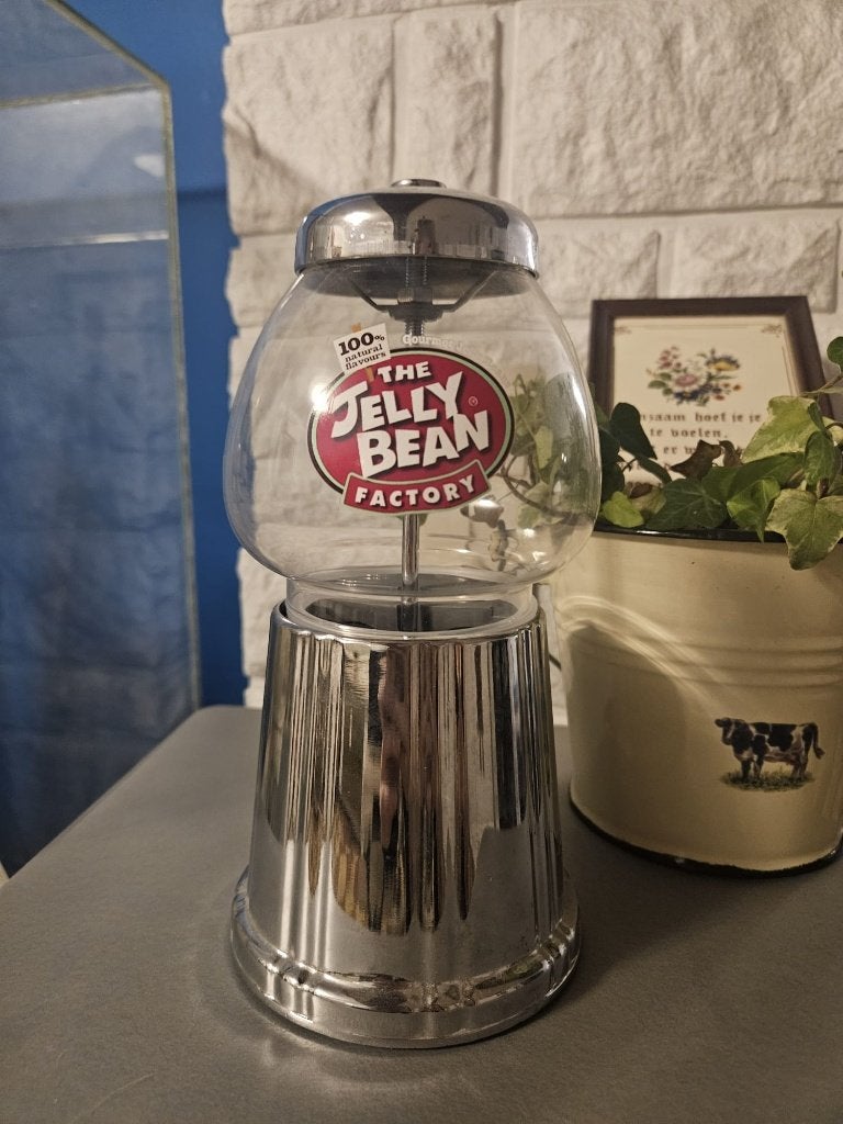 Jelly Bean factory, Enlèvement