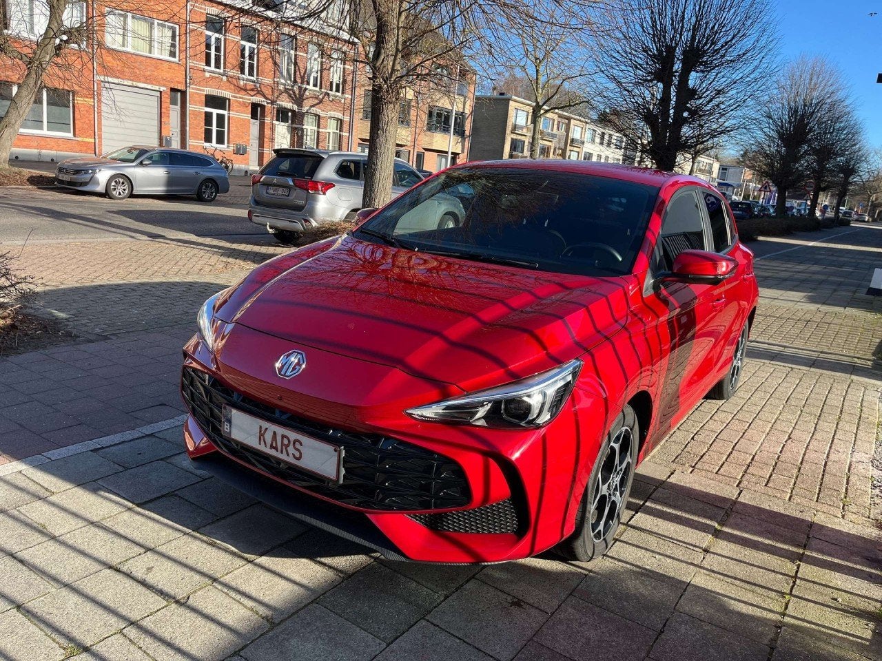 MG 3 Luxury Hybride (bj 2024, automaat), 75 kW, 4 cilinders, Plug-in hybride, 5 zetels