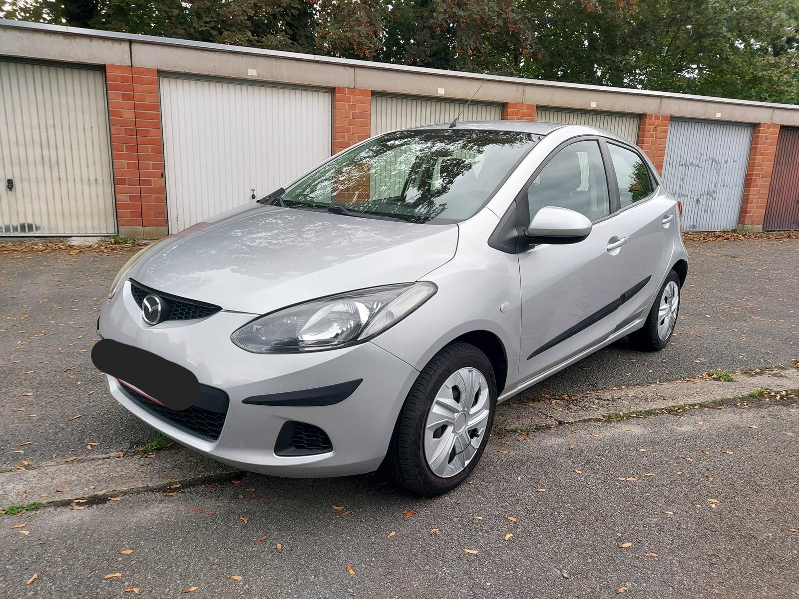 Mazda 2 1.3i Benzine, Autos, Argent ou Gris, Achat, Boîte manuelle, Noir