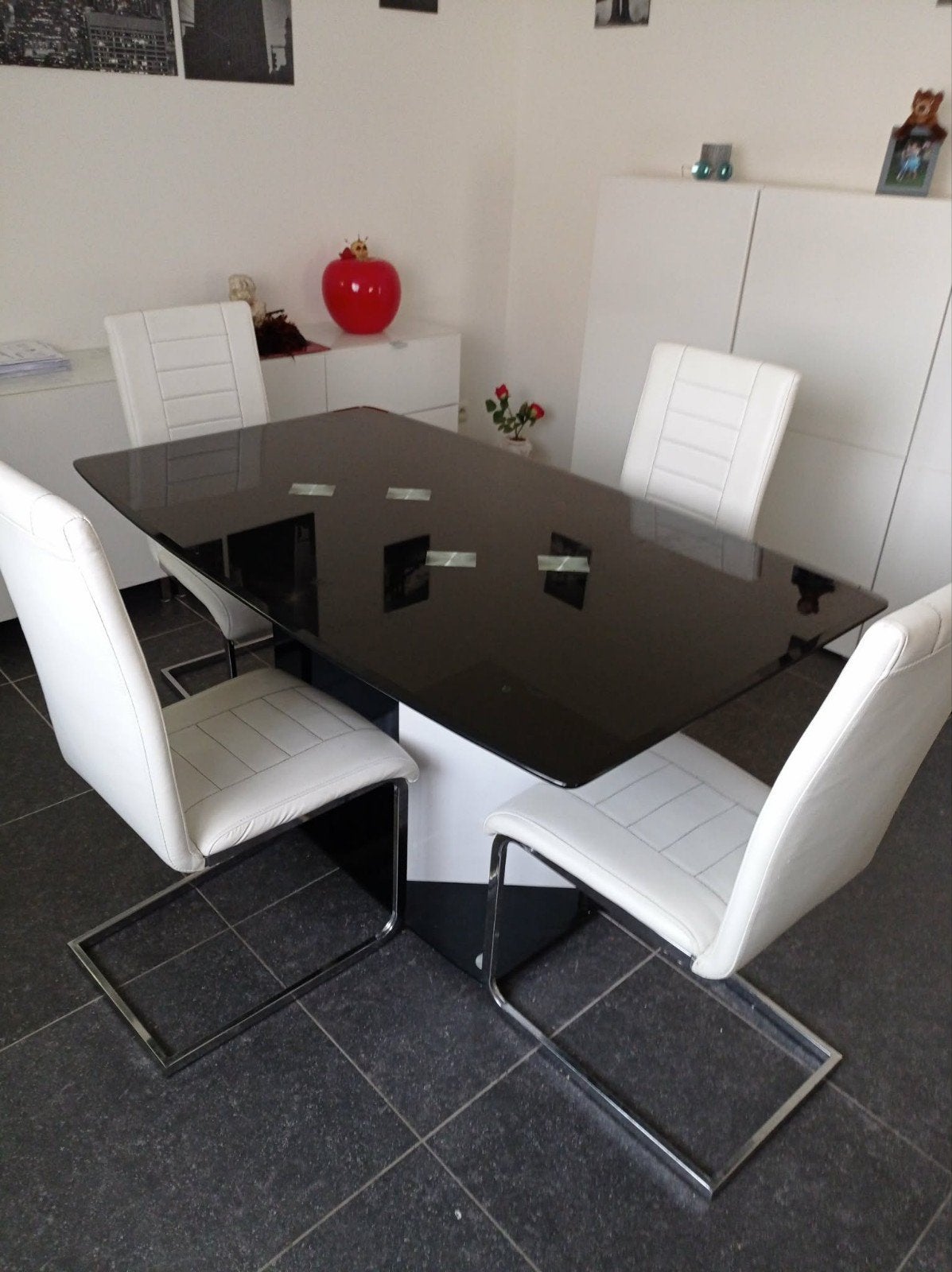 Design glazen tafel met 4 lederen stoelen, Immo