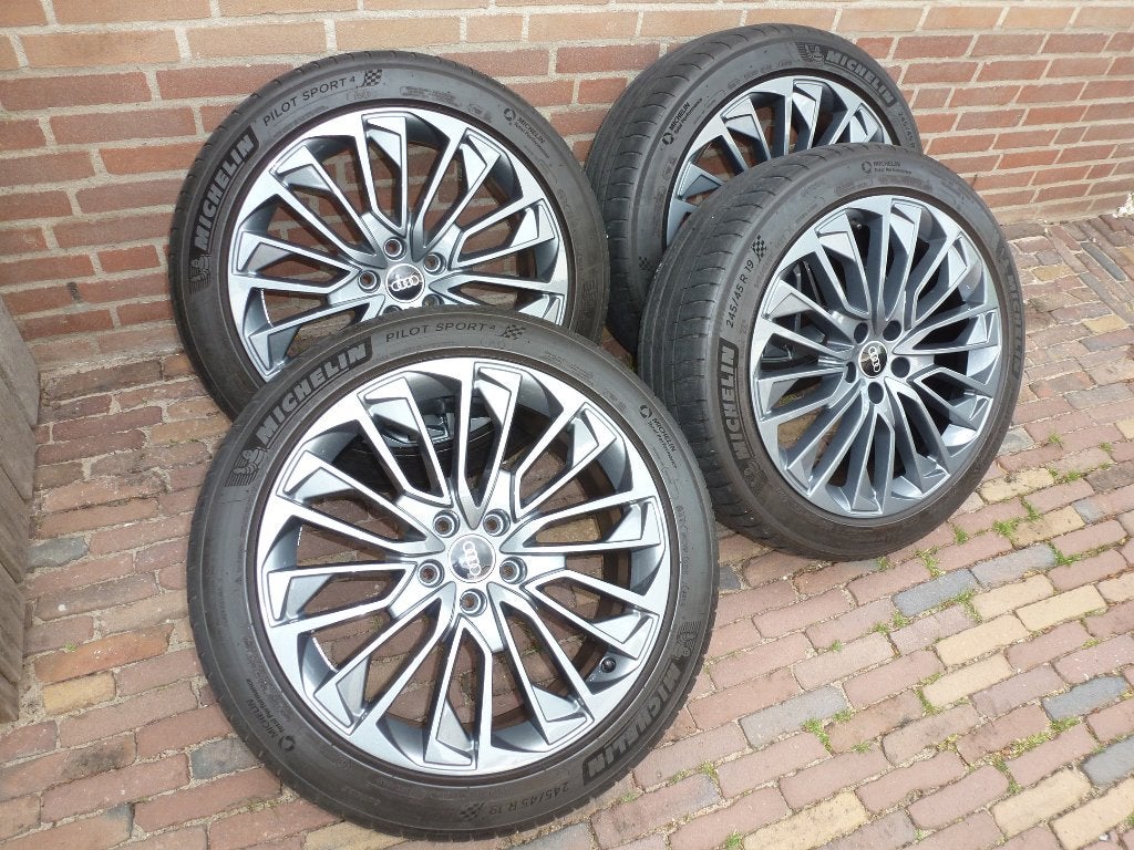 Orig. 19 inch Audi S-line velgen met banden A6 schadevrij !!, 245 mm, Band(en), Personenwagen, Zomerbanden