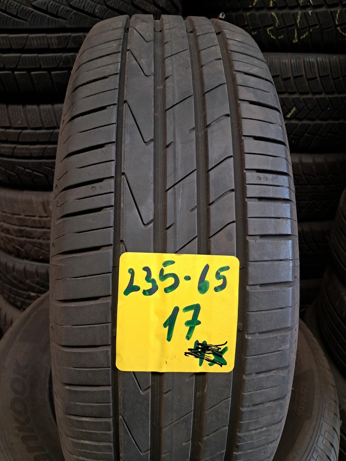 2356517 235/65/17 235/65r17 zomer demo 43/2024, Ophalen