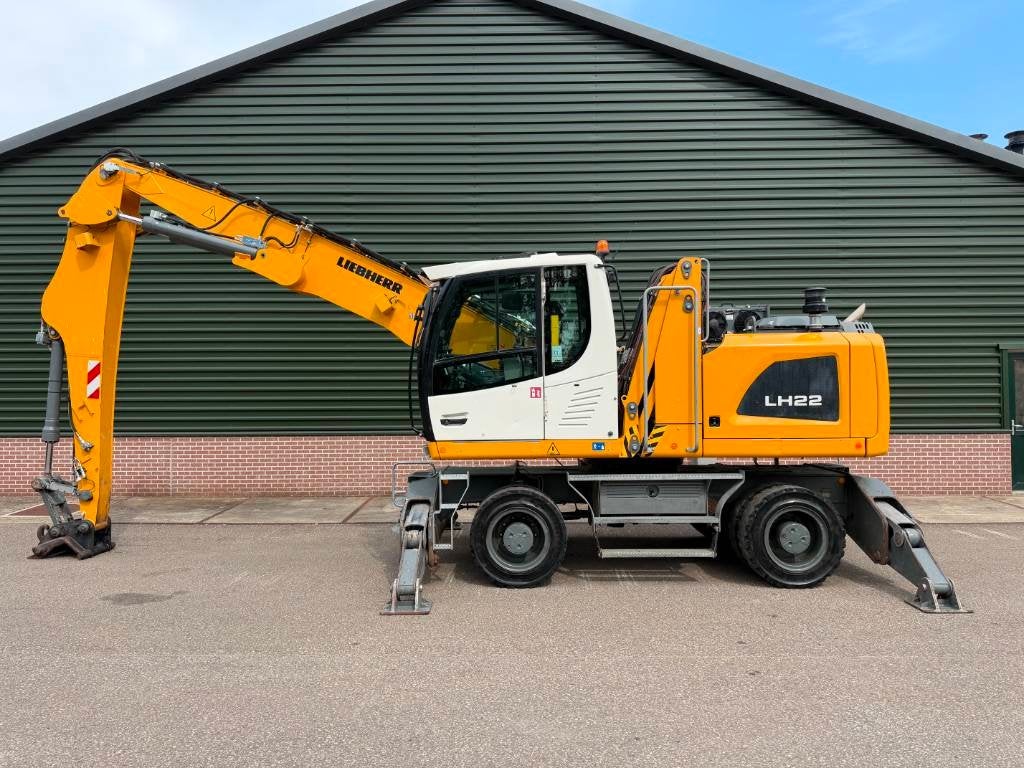 Liebherr LH 22 M, Grue