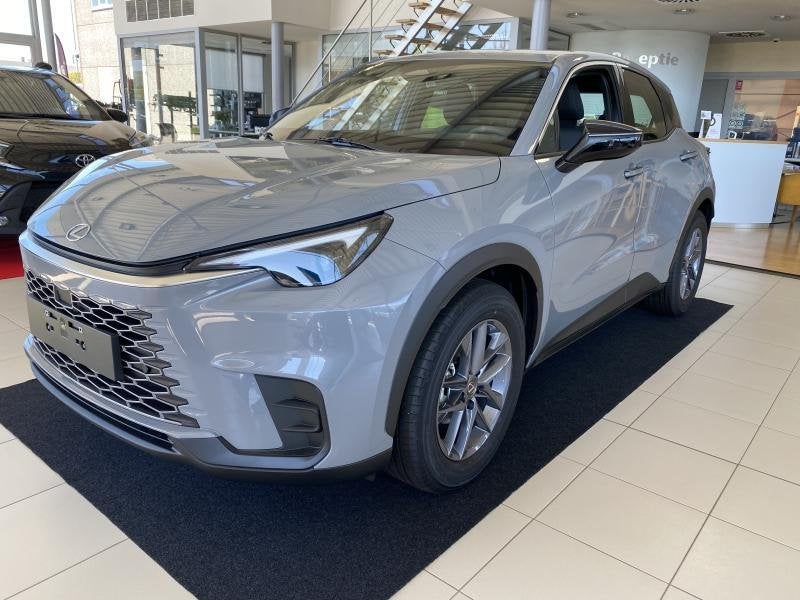 Lexus LBX FWD Comfort & Safety Pack + Se, Autos, 100 kW, Argent ou Gris, Euro 6, Entreprise