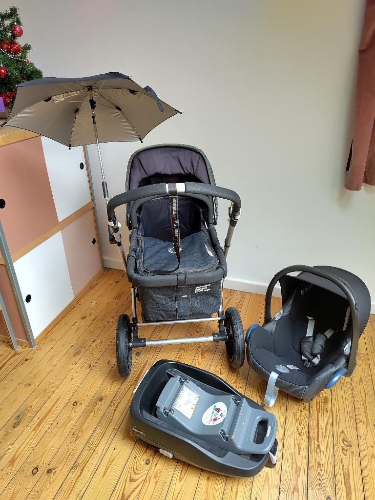 Volledige set: koets, buggy, maxi cosi en family fix, Ophalen, Gebruikt, Bugaboo, Combiwagen