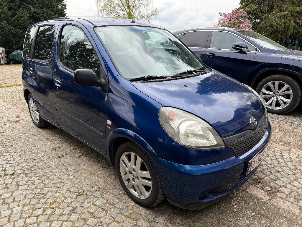 Toyota Yaris 1.3i Verso P2 EURO 4 2001 GEKEURD CAR-PASS, Auto's, Toyota, Voorwielaandrijving, 1299 cc, 63 kW, 4 cilinders