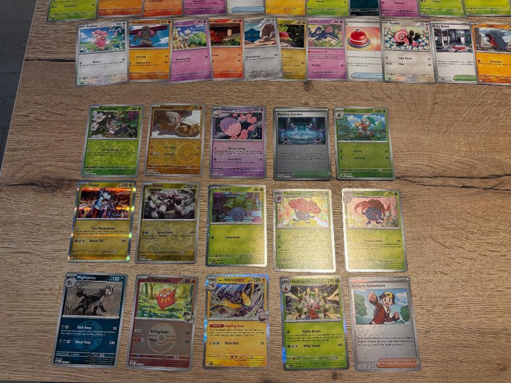 35 pokemonkaarten, Enlèvement, Comme neuf, Plusieurs cartes