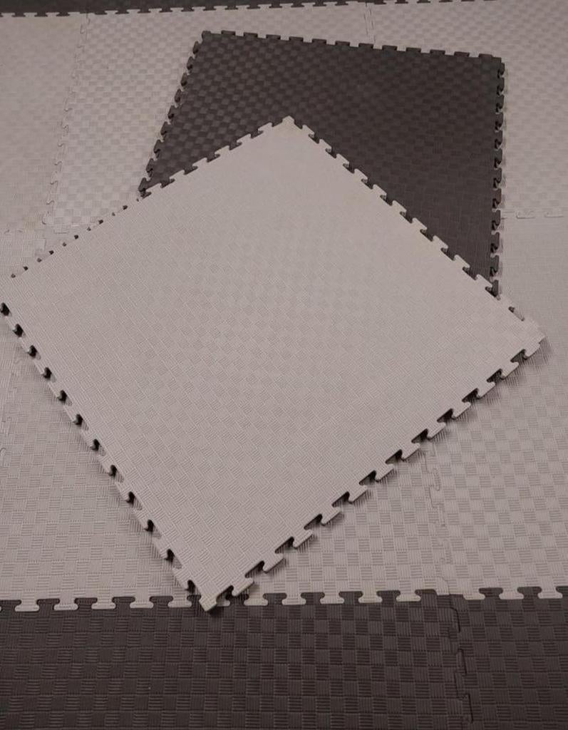 20 stuks Essimo Martial Arts puzzelmat 1x1 meter, 2 cm dik, Ophalen