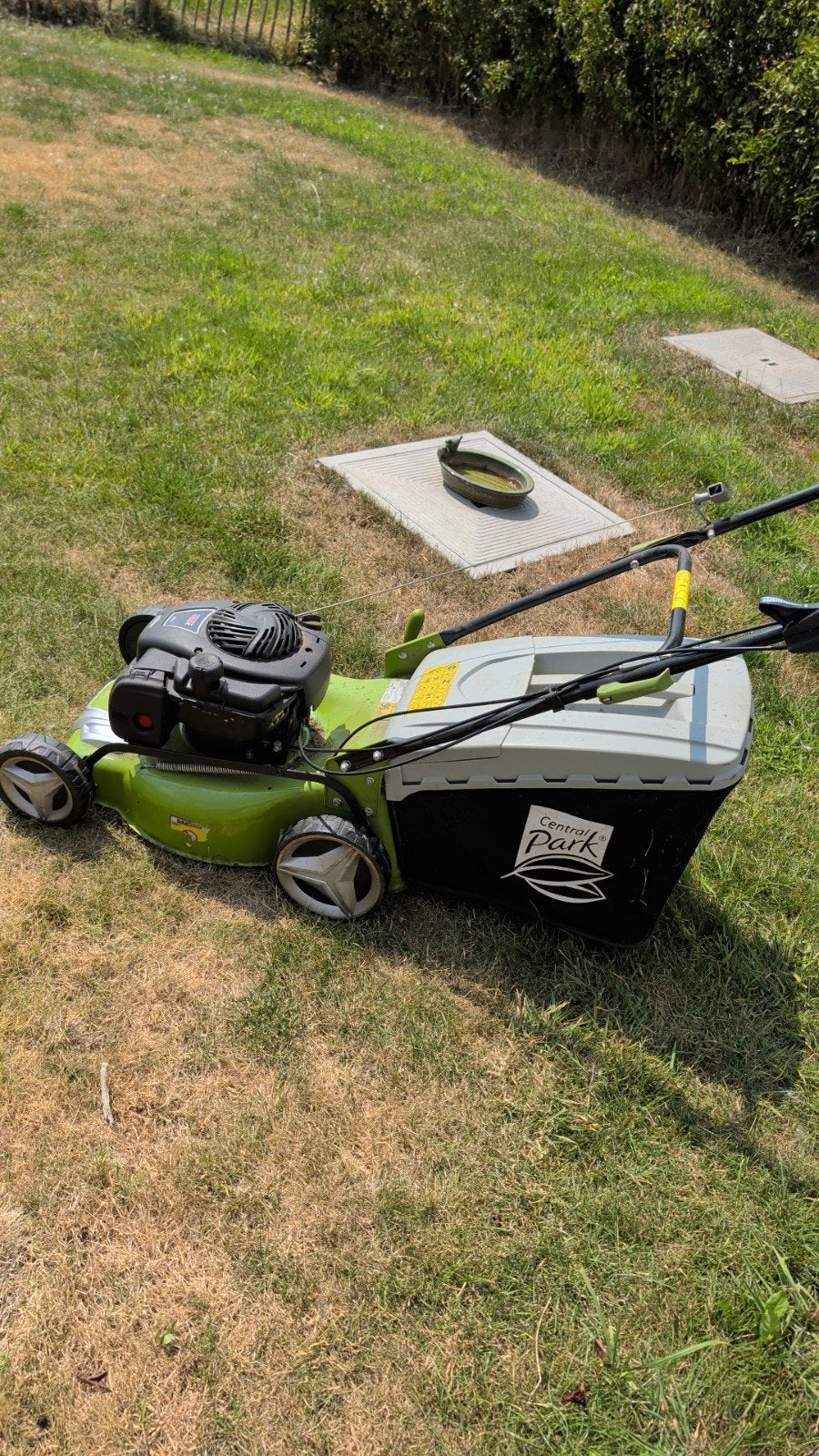grasmaaier Briggs and Stratton 125cc te koop, Tuin en Terras, Grasmaaiers, Ophalen, Benzine-grasmaaier, Central park, Opvangbak