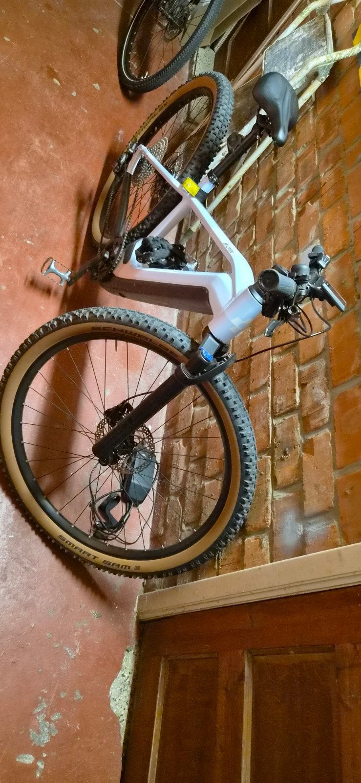 cube reaction hybrid 625w large, Fietsen en Brommers, Ophalen