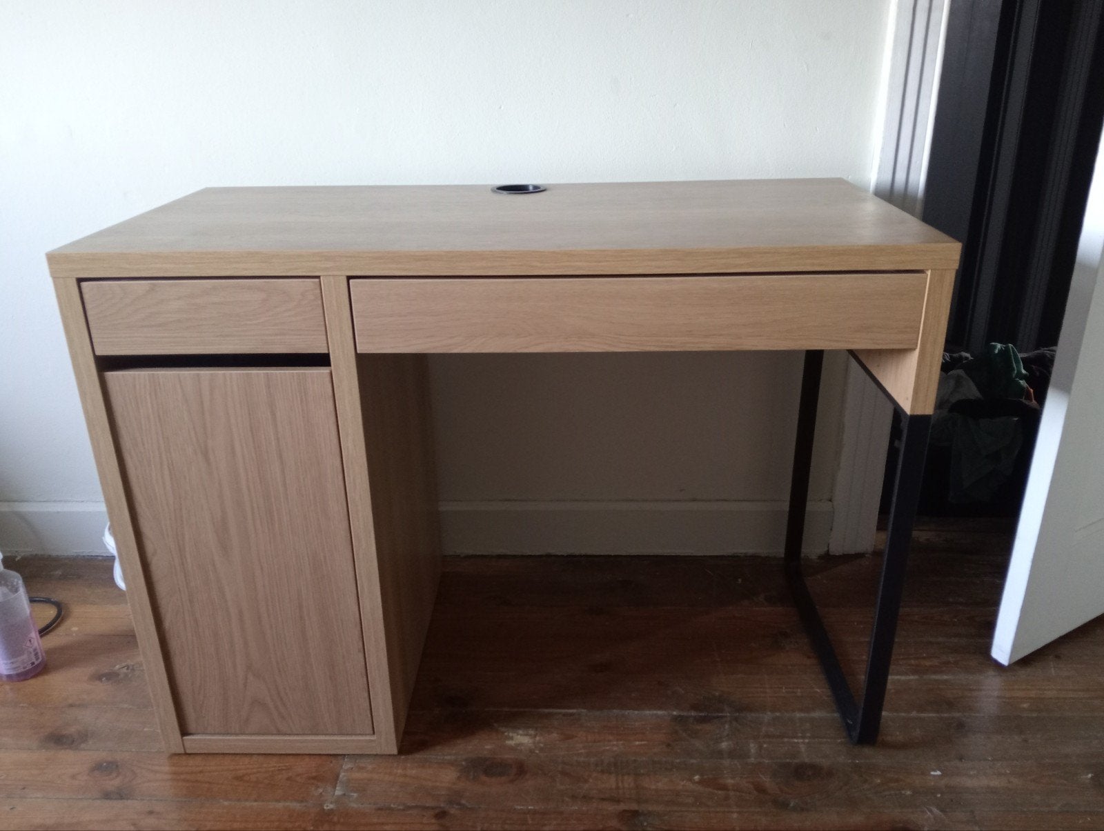 Bureau IKEA effet chêne avec rangements – Très bon état, Comme neuf, IKEA, Bois, Moderne