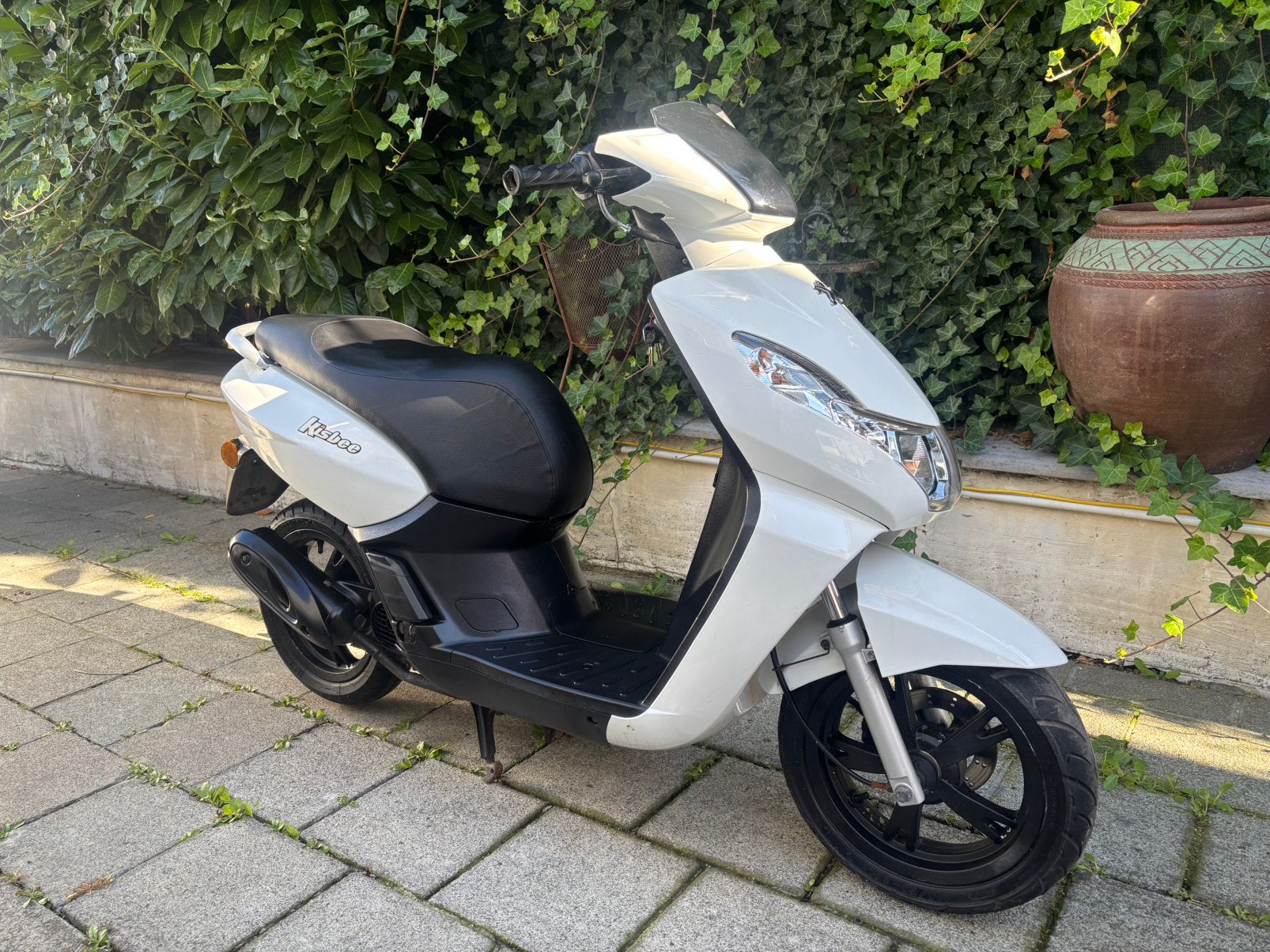 Peugeot Kisbee 2015 A Klasse Te Koop., Vélos & Vélomoteurs, Enlèvement ou Envoi, Comme neuf