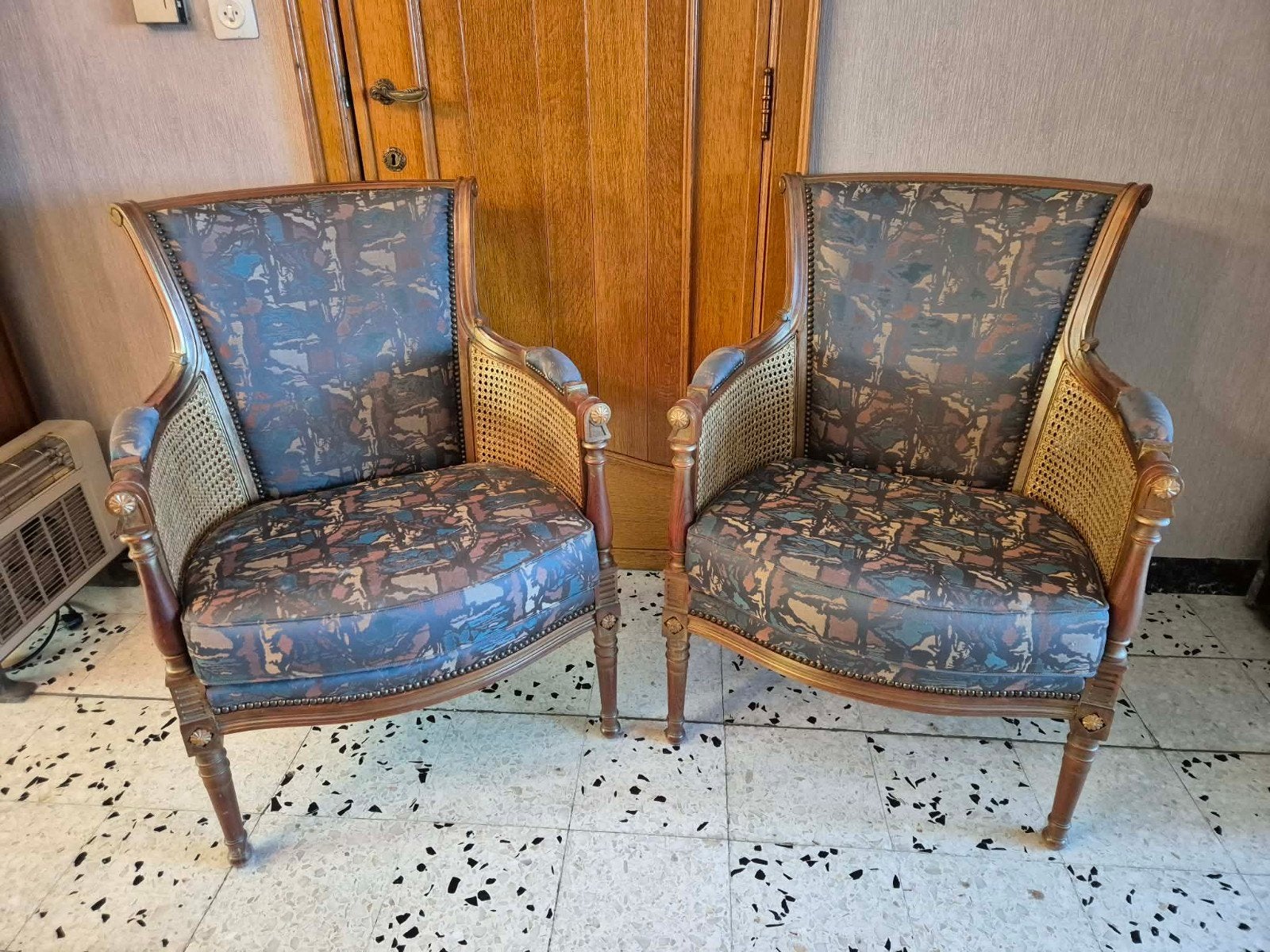 Duo van leuke retro zetels, Ophalen