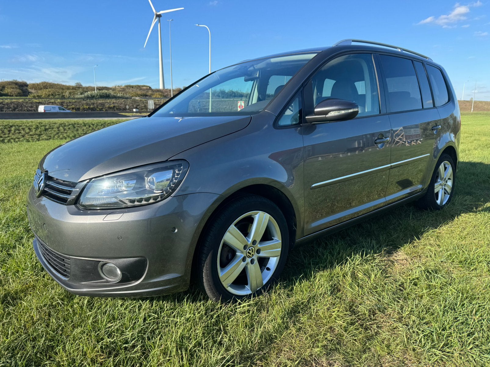 Vw Touran DSG 1.4 TSi Highline / Xenon / Gps / Cuir / caméra, Cuir, Achat, Entreprise, https://public.car-pass.be/vhr/50c6b1ce-fa34-4370-9e4a-f16e1c671ac8