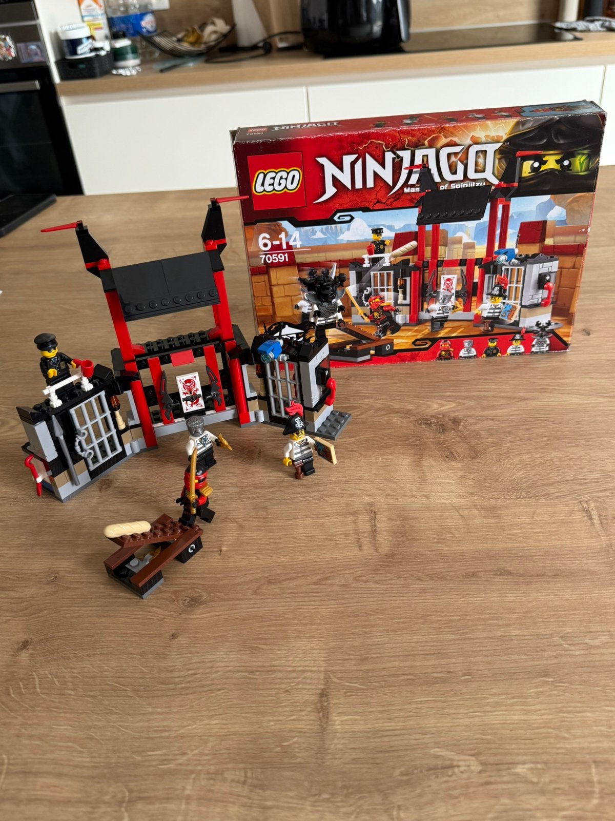 LEGO NINJAGO 70591, Enlèvement ou Envoi, Lego, Ensemble complet, Utilisé