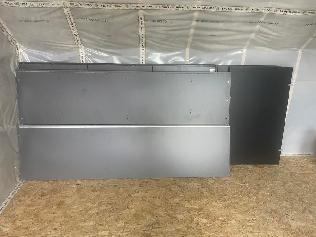 Kledingkast, 200 cm ou plus, Avec tablette(s), Utilisé, Autres matériaux