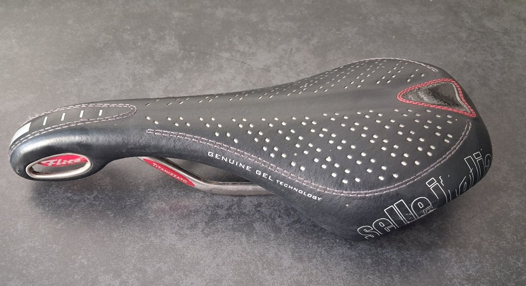 Zadel Selle italia Flite gel flow titanium rails, Vélos & Vélomoteurs, Vélos Pièces, Enlèvement, Comme neuf, Selle, Titane
