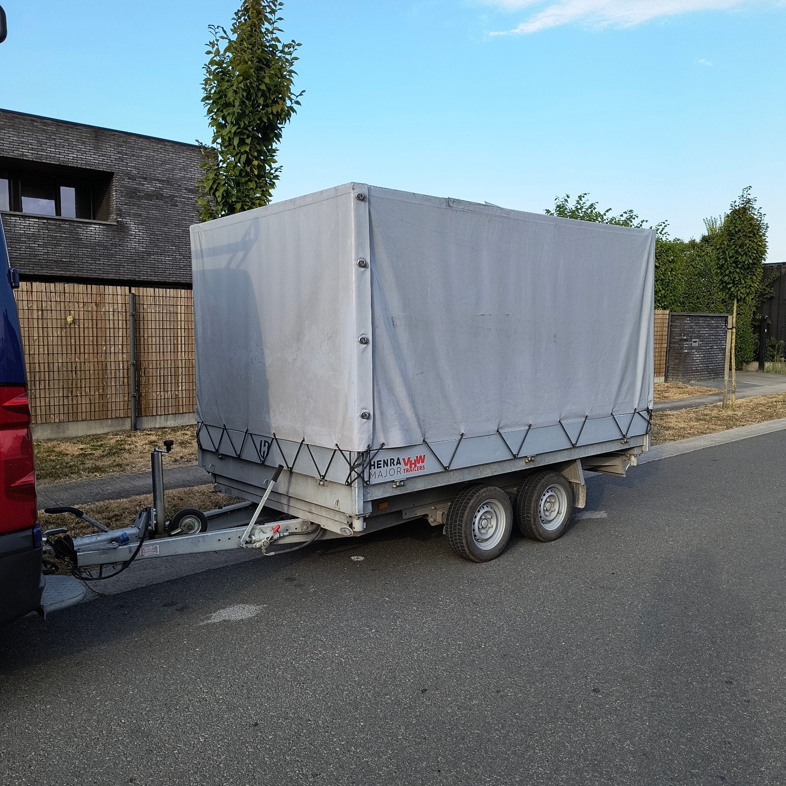 aanhangwagen kipper geremd, Ophalen