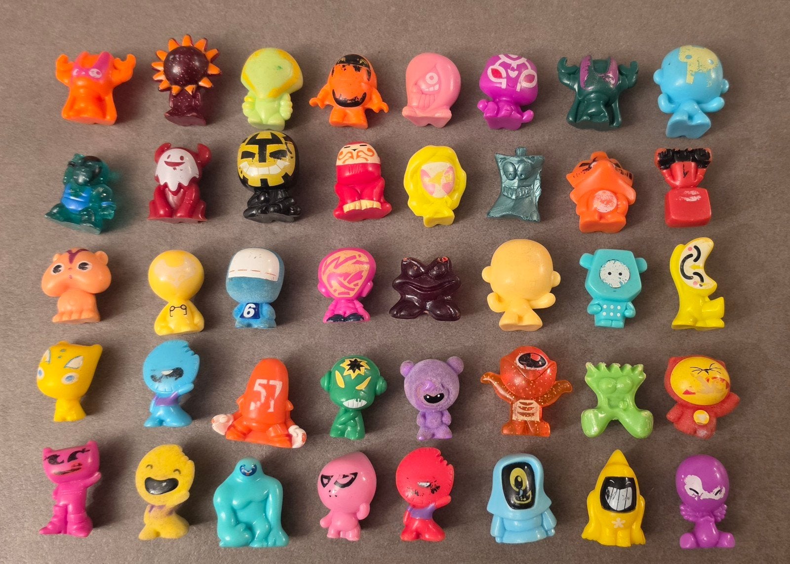 Lot 40 gogo's crazy bones abîmés, Enlèvement ou Envoi, Utilisé