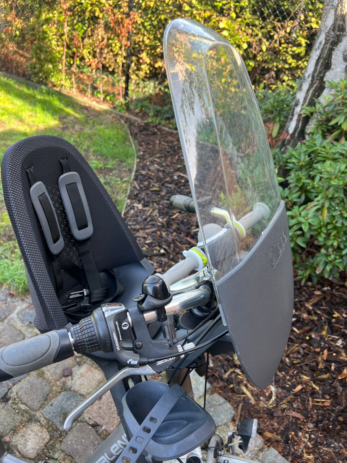 Qibbel fietsstoeltje met windscherm, Ophalen of Verzenden, Gebruikt, Voorzitje, Voetsteuntjes