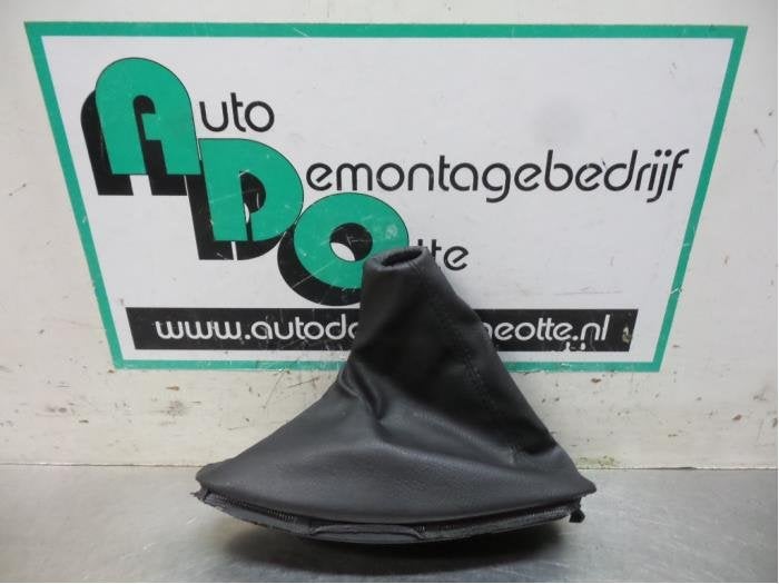 Enveloppe levier frein à main d'un BMW 3-Serie (3-Serie 98-, -, Utilisé, -, Enlèvement ou Envoi