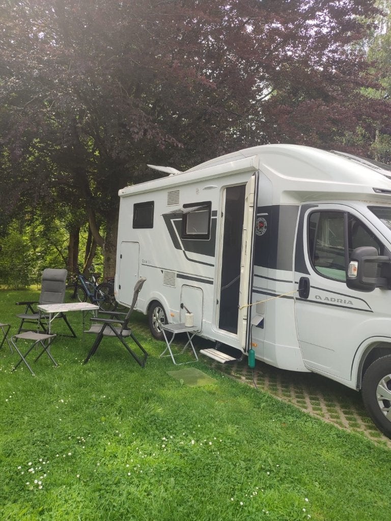 Mobilhome, Caravans en Kamperen, Mobilhomes, Particulier, tot en met 3, Half-integraal, Adria, Overige merken, 6 tot 7 meter, Diesel