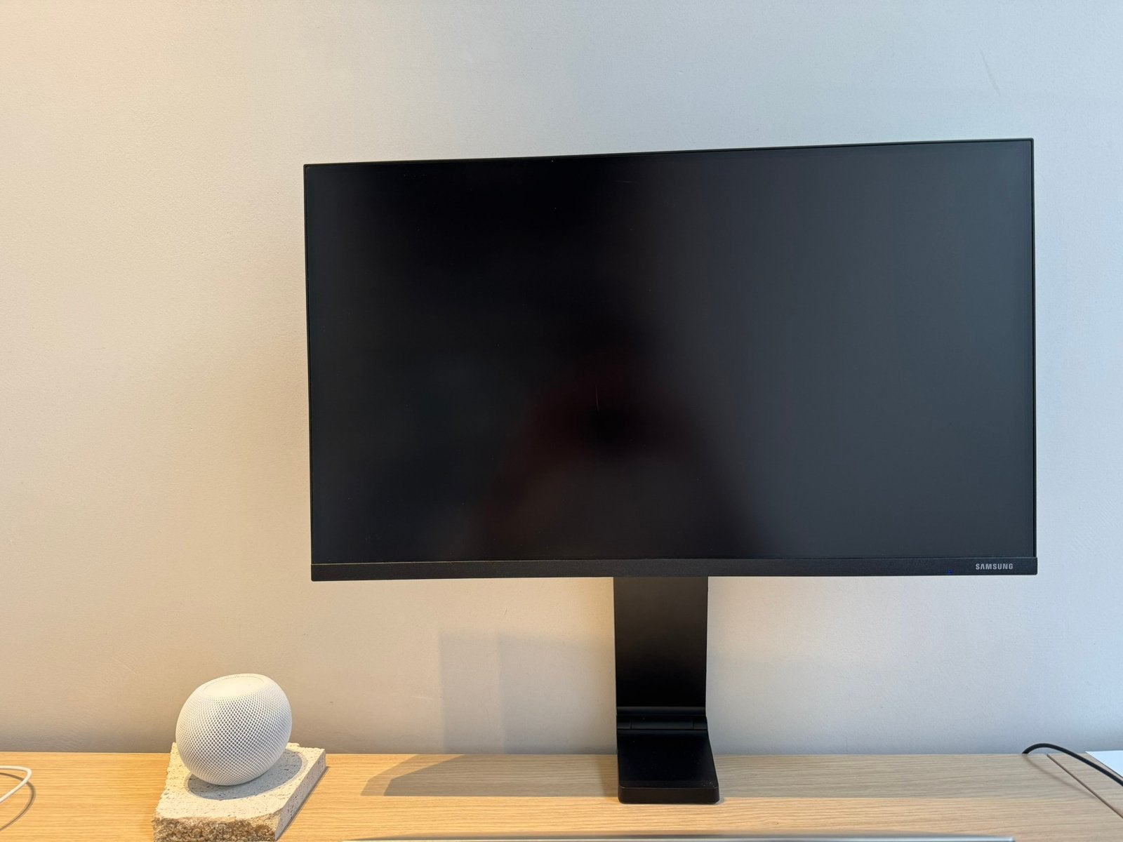 Samsung space monitor 27 inch beeldscherm, Computers en Software, Monitoren, HDMI, Kantelbaar, 101 t/m 150 Hz, VA