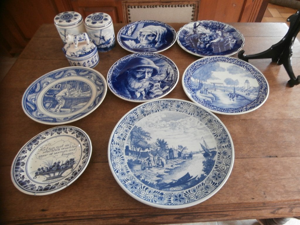 Beau lot d'assiettes et pots Delfts et Boch, Enlèvement