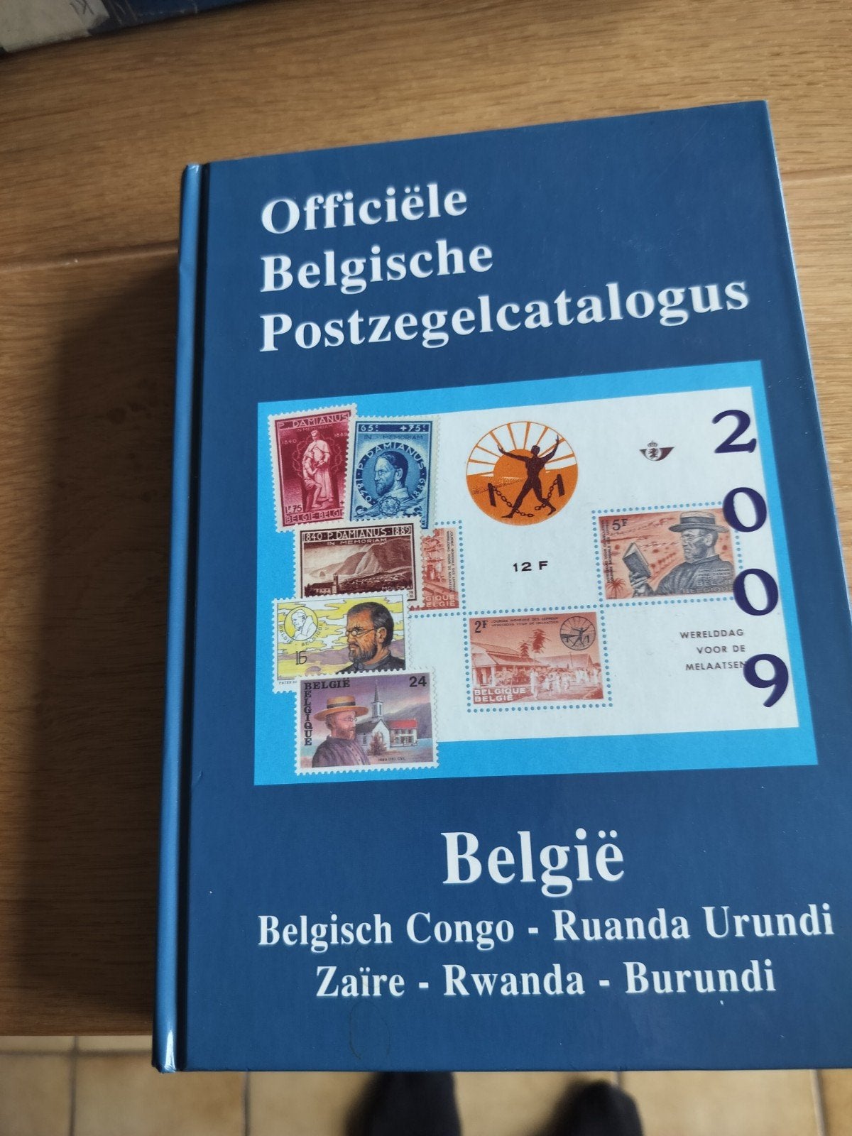 Catalogue philatélique officiel de la Belgique 2009, Livres, Informatique & Ordinateur, Envoi