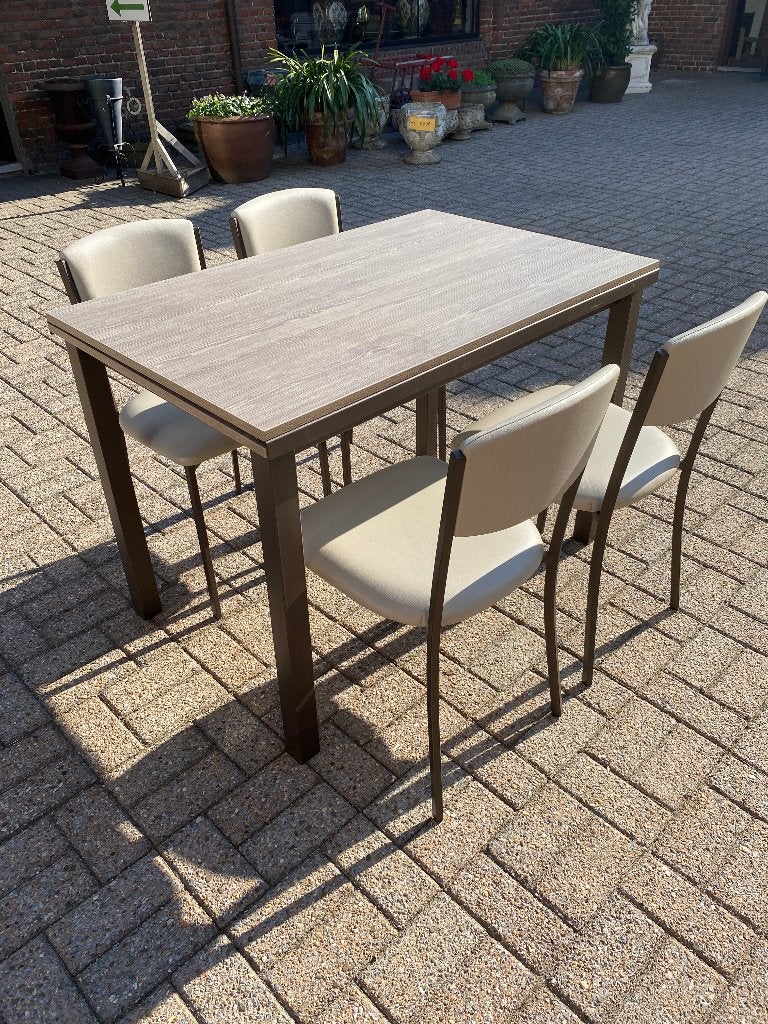 Uitschuifbare keukentafel met 4 stoelen, 100 tot 150 cm, 50 tot 100 cm, Zo goed als nieuw, Vier personen