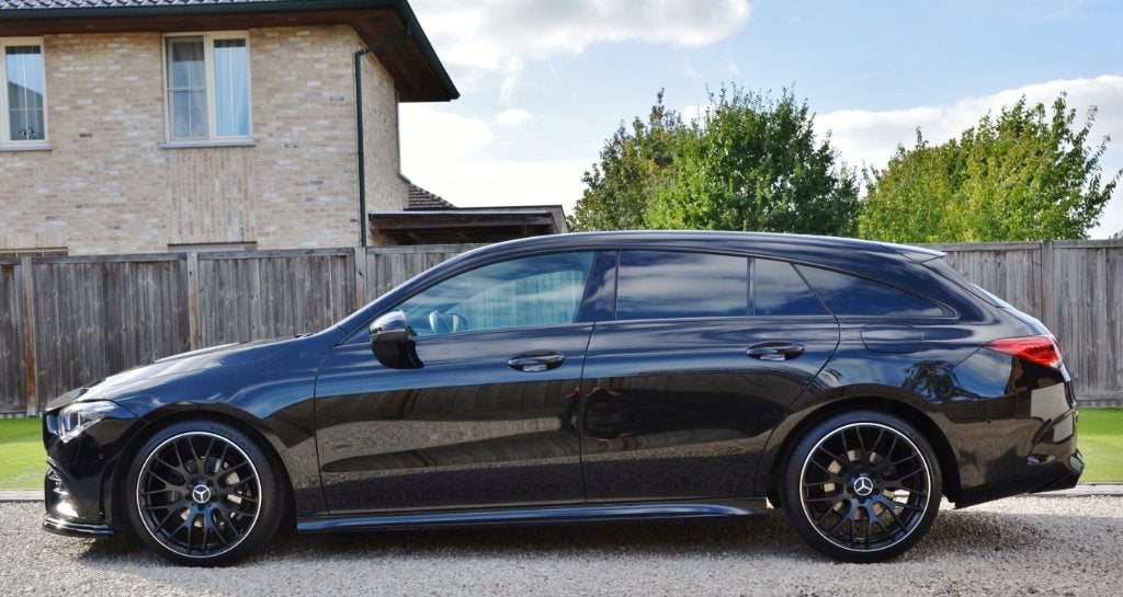 CLA 180 AMG 7G-DCT** 45 AMG LOOK**BLACK EDITION**AMBILIGHT**, Autos, 100 kW, Achat, Euro 6, Entreprise