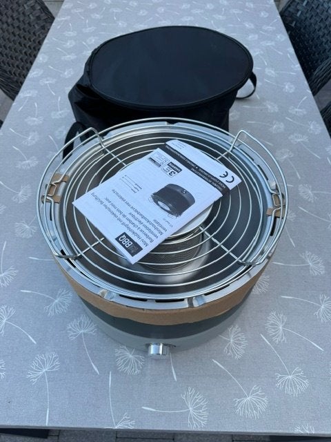 Mini barbecue au charbon de bois avec ventilation électrique, Enlèvement, Neuf