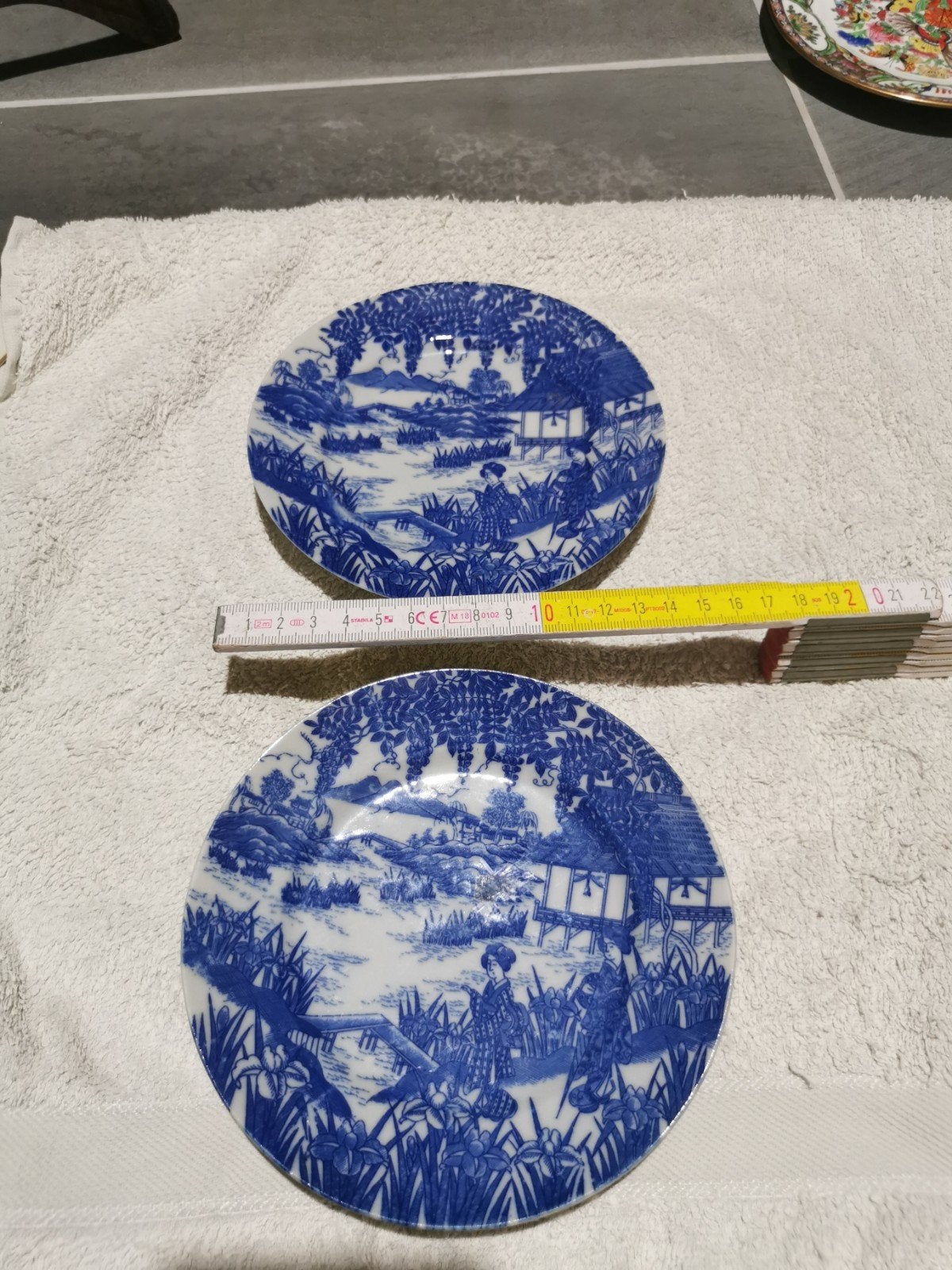 2 magnifiques assiettes orientales, Enlèvement