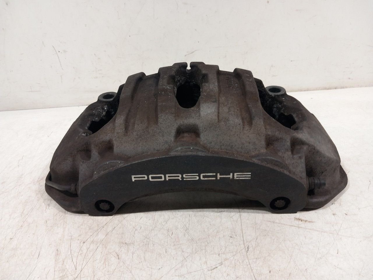 Remklauw links voor Porsche Panamera, Onderdelen@venauto.nl, Van der Ven Autorecycling B.V., Gebruikt, Ettenseweg 76, 4706 PB Roosendaal, The Netherlands
