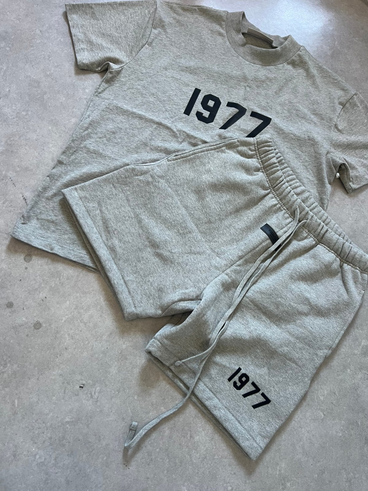 1977 essentials zomer setje alle maten, Kleding | Dames, Ophalen, Zo goed als nieuw