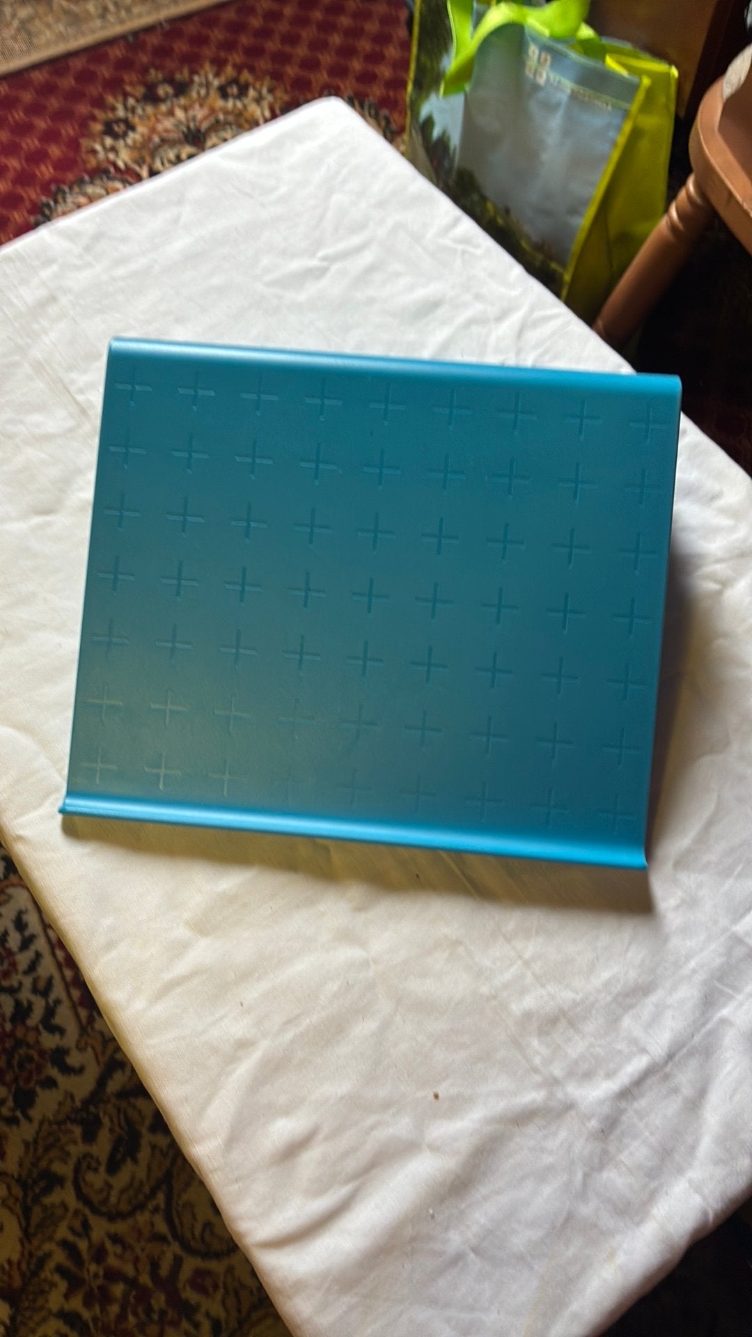 Tablet houder, Ophalen, Zo goed als nieuw