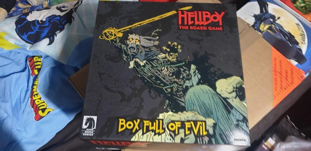 Hellboy-uitbreiding: doos vol kwaad, Hobby en Vrije tijd, Ophalen