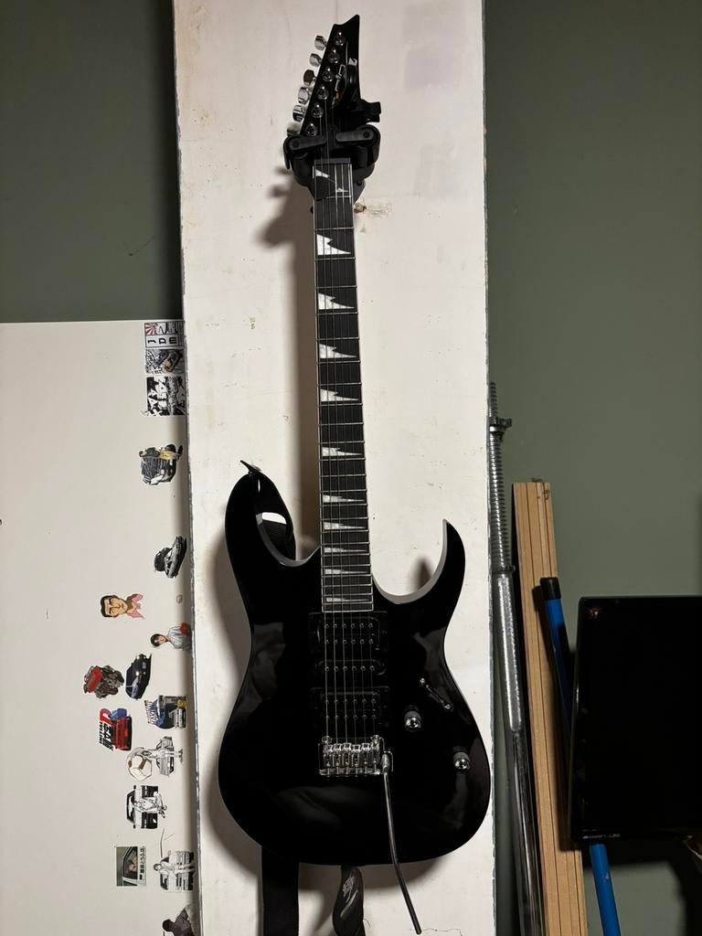 Ibanez GRG170DX-BKN en Harley Benton HB-10G, Ophalen, Zo goed als nieuw, Ibanez