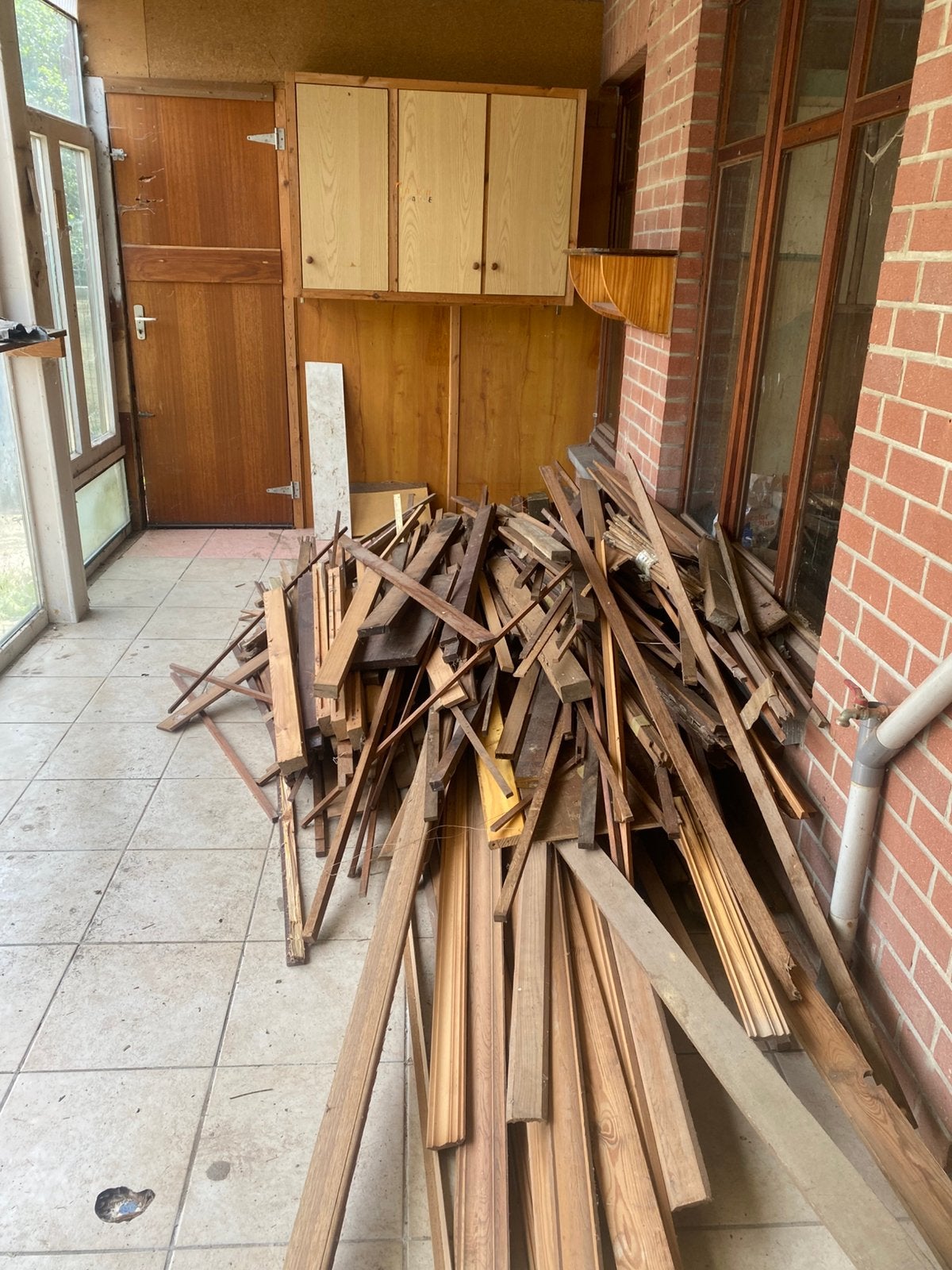 Bois a donner, Jardin & Terrasse, Abris de jardin, Enlèvement, Comme neuf