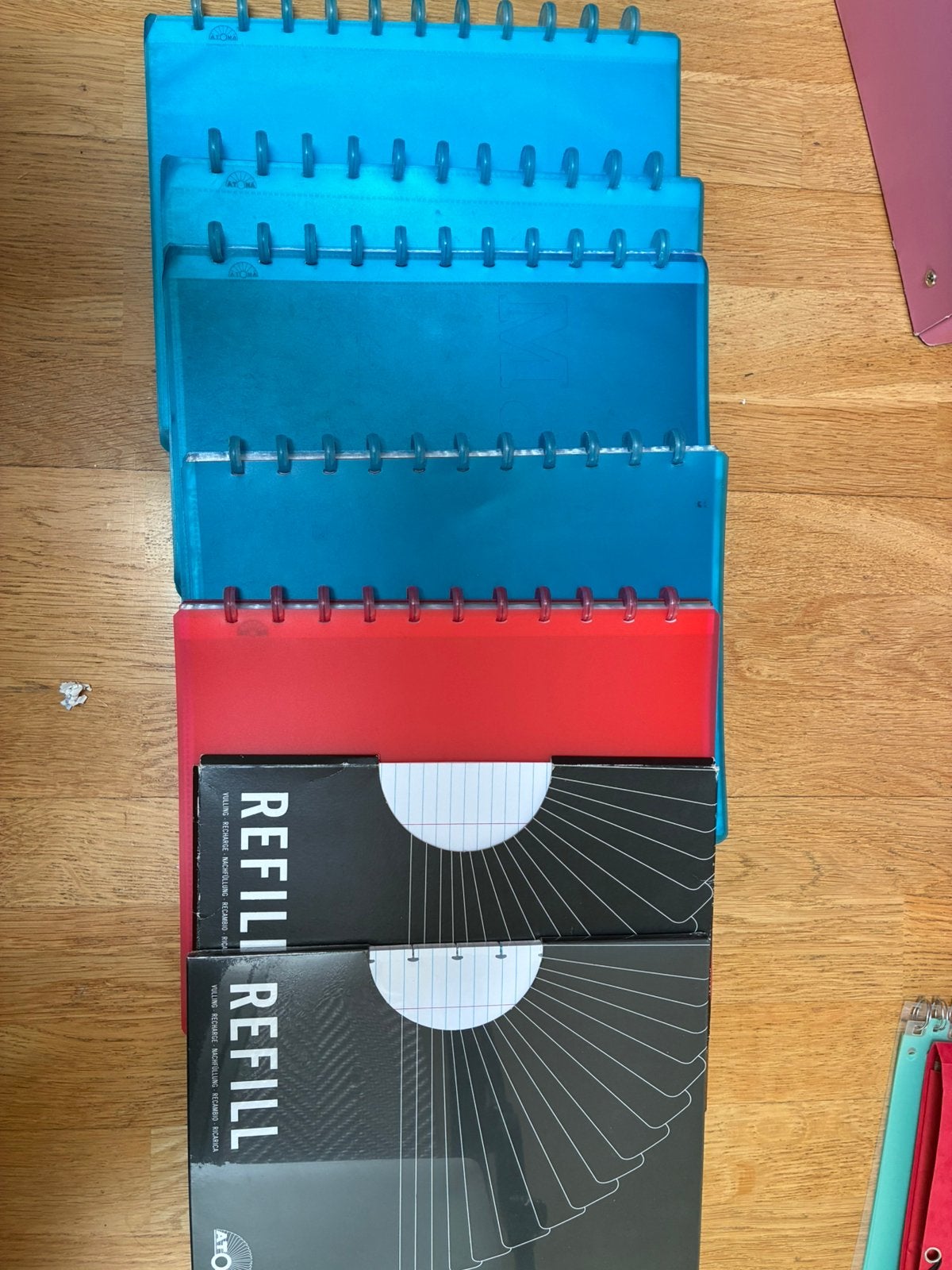 Atoma x5 avec pochettes et feuilles, Ophalen, Gebruikt