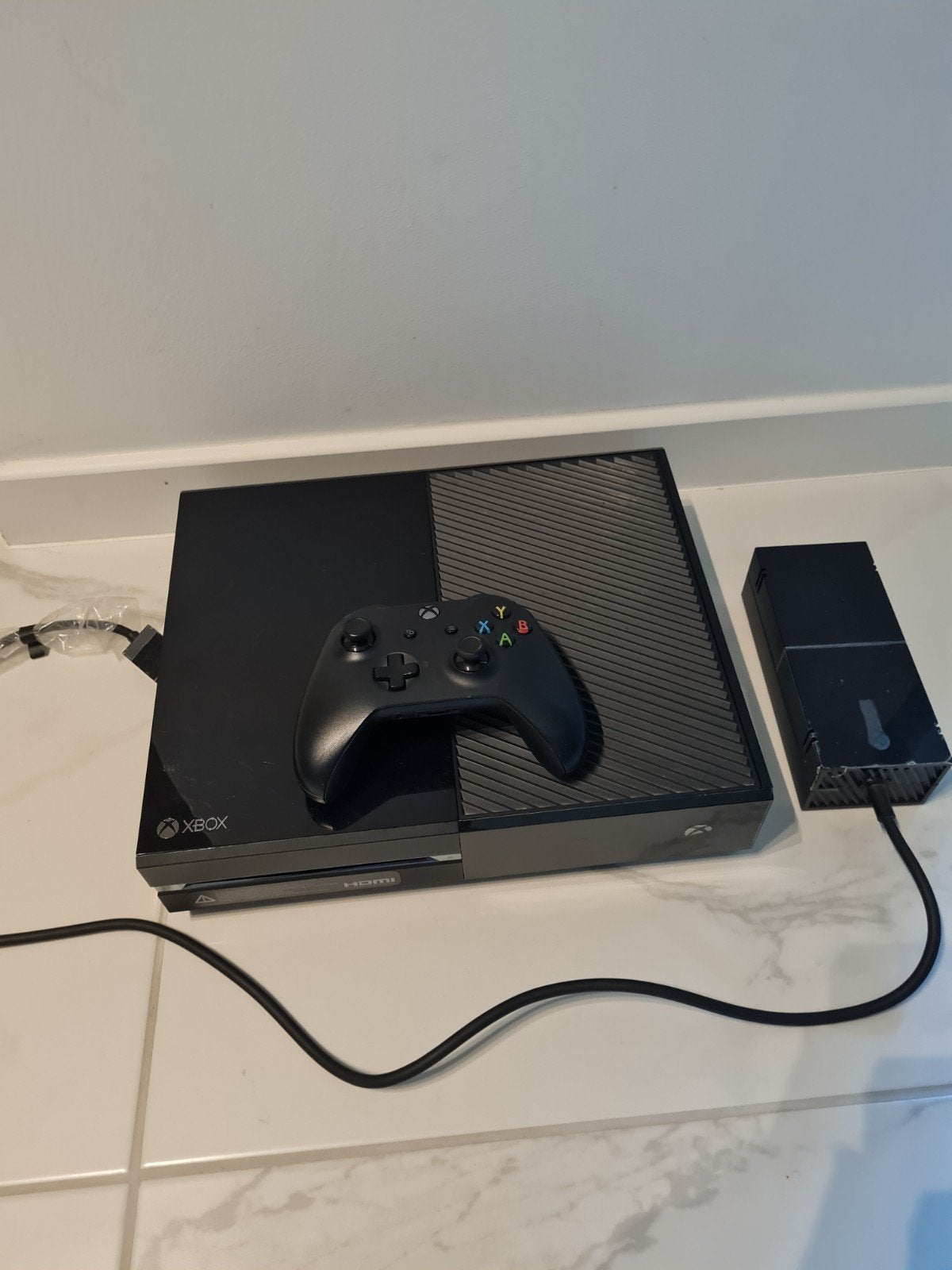 Xbox One 512 Go rarement utilisée., 500 GB, Avec 1 manette, Comme neuf, Enlèvement