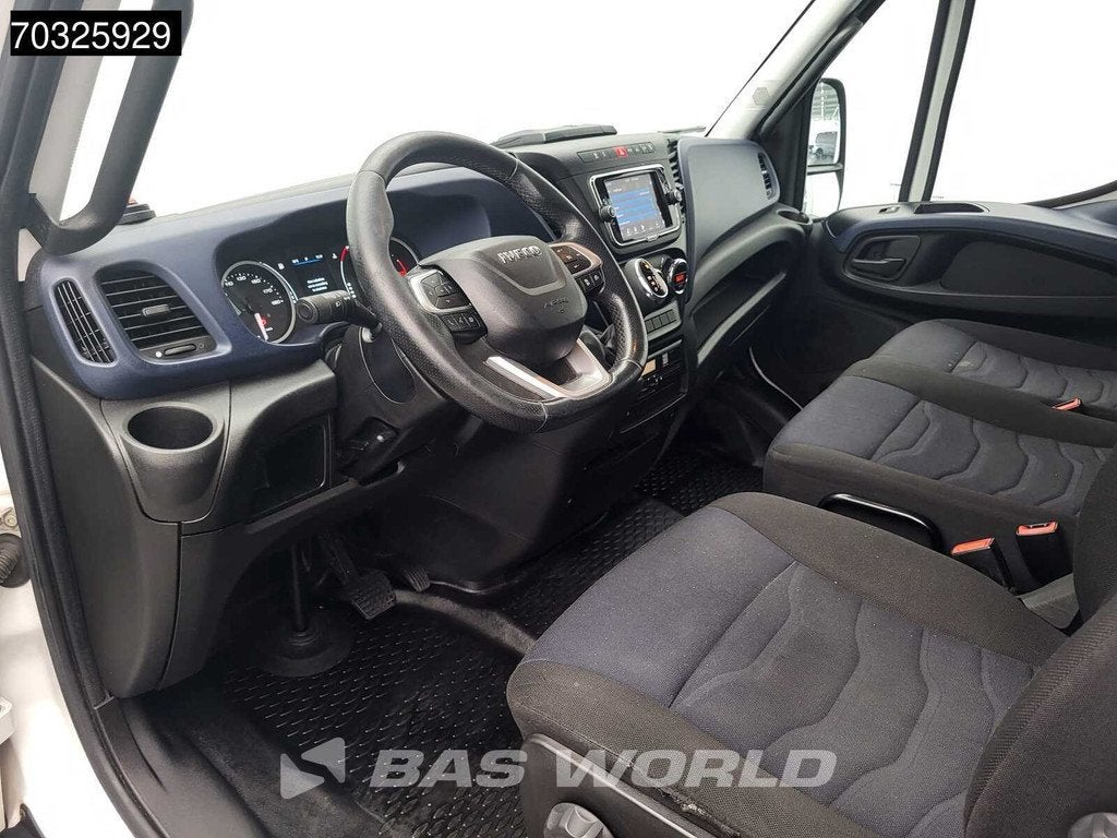 Iveco Daily 35C18 3.0L Automaat Dubbellucht L2H2 3,5t Trekha, Automaat, Stof, Gebruikt, Euro 6
