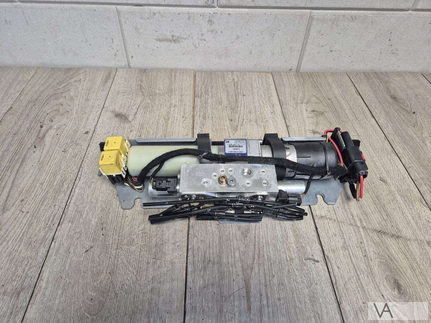 Cabrio dakpomp hydraulisch van Opel Astra H twintop 13197772, -, Opel, Utilisé, -