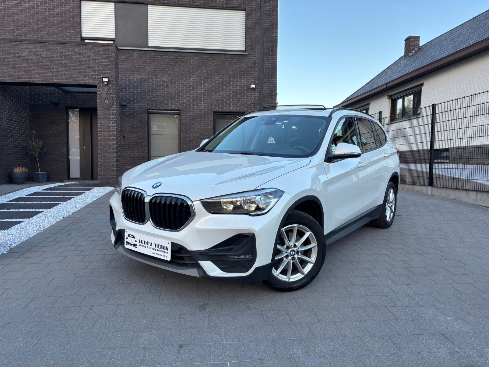 BMW X1 sDrive18d 2.0 Automatique | Pano, Navi - Garantie, Autos, Entreprise, Entretenue par le concessionnaire, 5 portes, Automatique