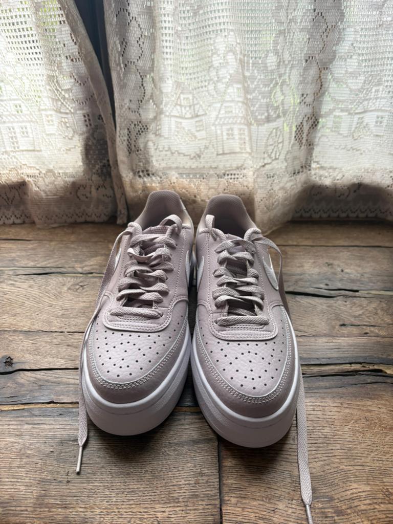 Nike Court Vision Alta Neuves Taille 40.5 - 55€, Enlèvement, Neuf, Chaussures