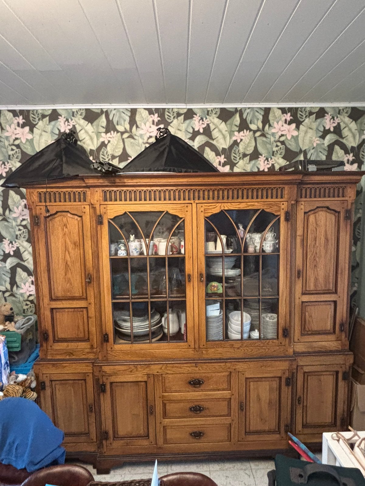 Massief houten buffetkast – vintage/klassiek, Enlèvement