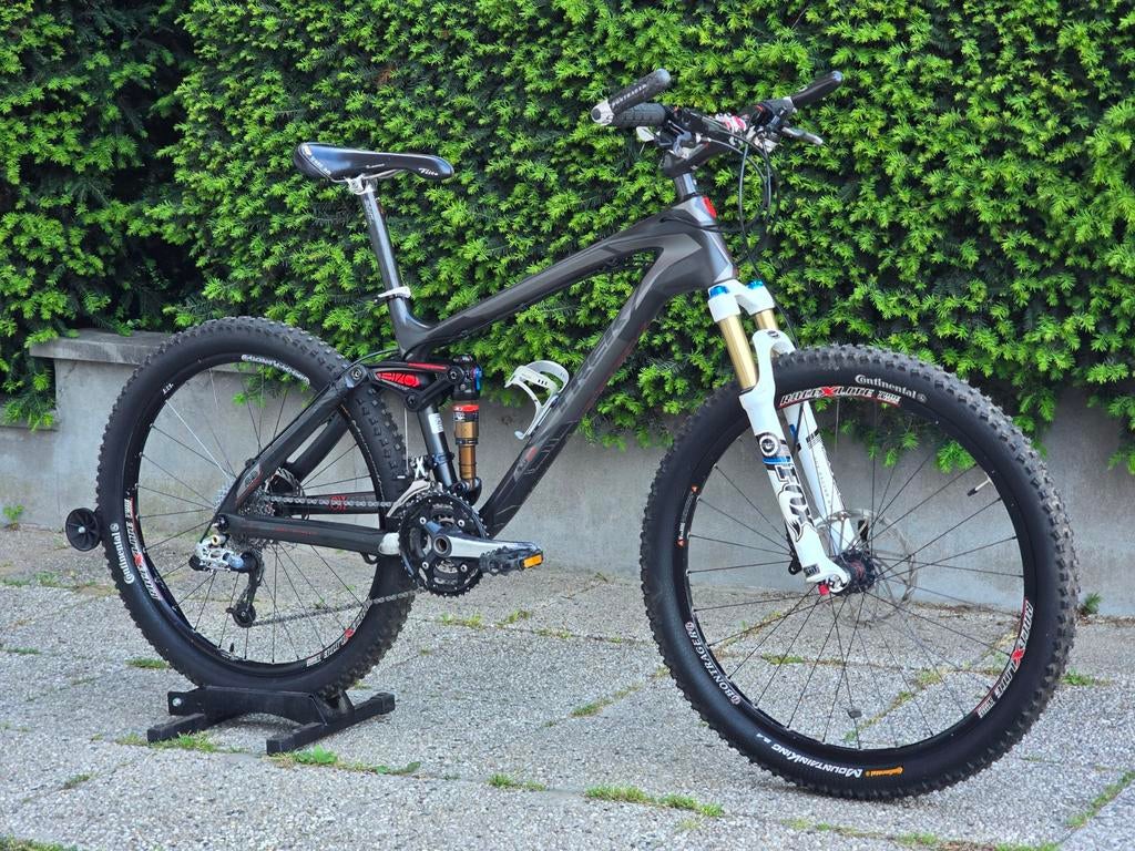 VTT Trek Fuel 9.9 EX Carbone Full Suspendu FOX, VTT tout suspendu, Enlèvement, Trek