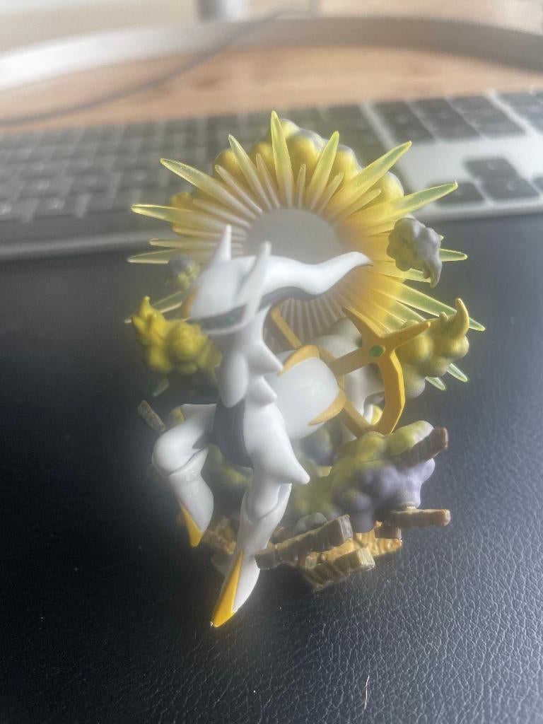 Pokémon poppetje Arceus, Ophalen of Verzenden, Zo goed als nieuw, Overige typen