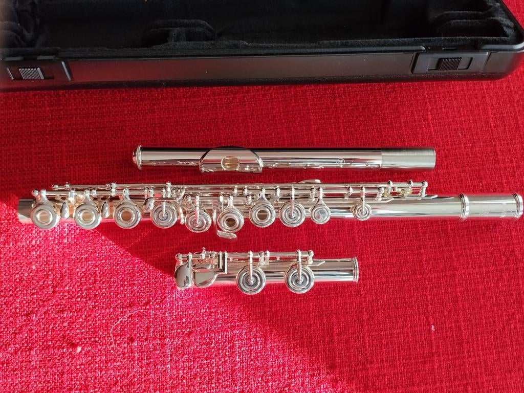 Dwarsfluit yahama YFL 272 VERKOCHT, Musique & Instruments, Instruments à vent | Flûtes traversières & Piccolos, Enlèvement, Flûte traversière