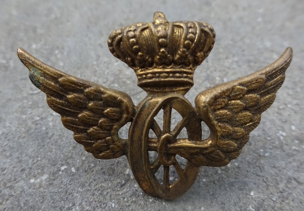 CHEMINS DE FER BELGES - INSIGNE DE COIFFURE - VARIANTE, Envoi, Utilisé, Train, Autres types